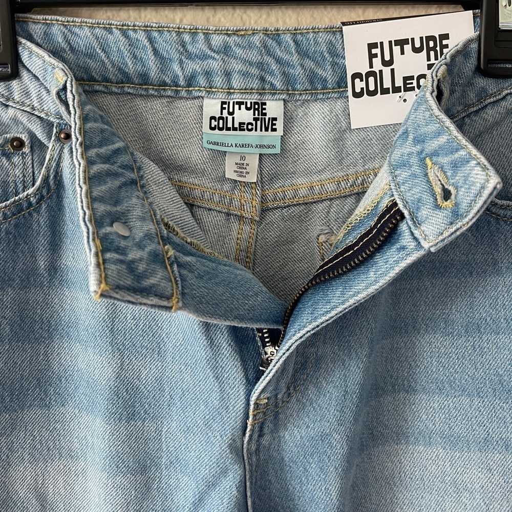 0301 - FUTURE COLLECTIVE Women’s 10 Straight Leg Raw Hem Jeans - Picture 5 of 5